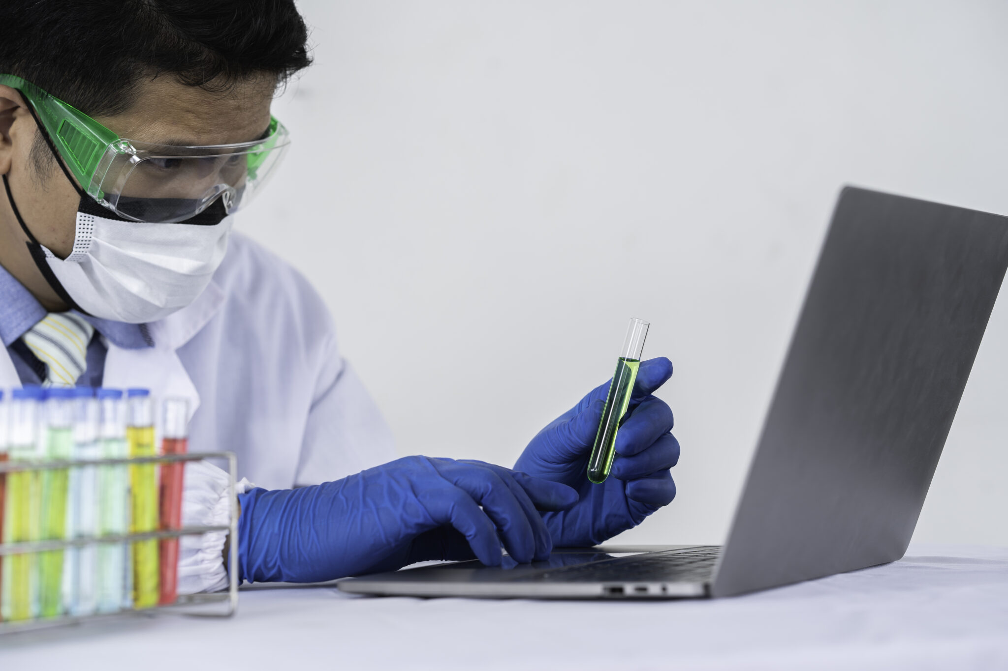 chemical researcher scientist functional analysis 2023 11 27 04 51 19 utc