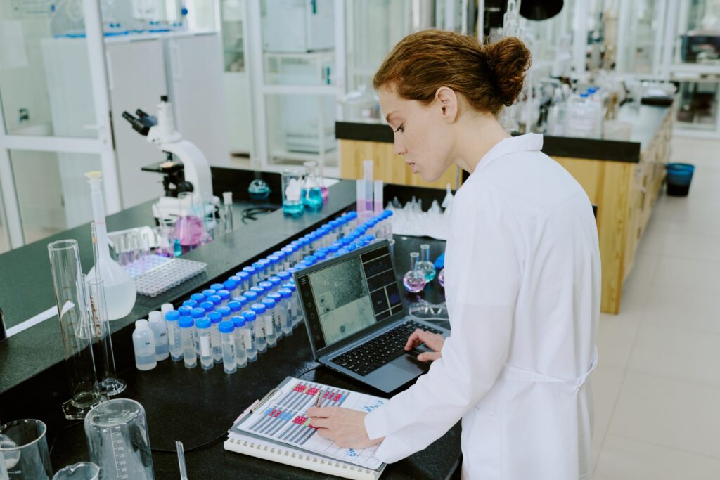 conducting scientific experimenting in modern labo 2025 02 12 00 15 12 utc scaled 1